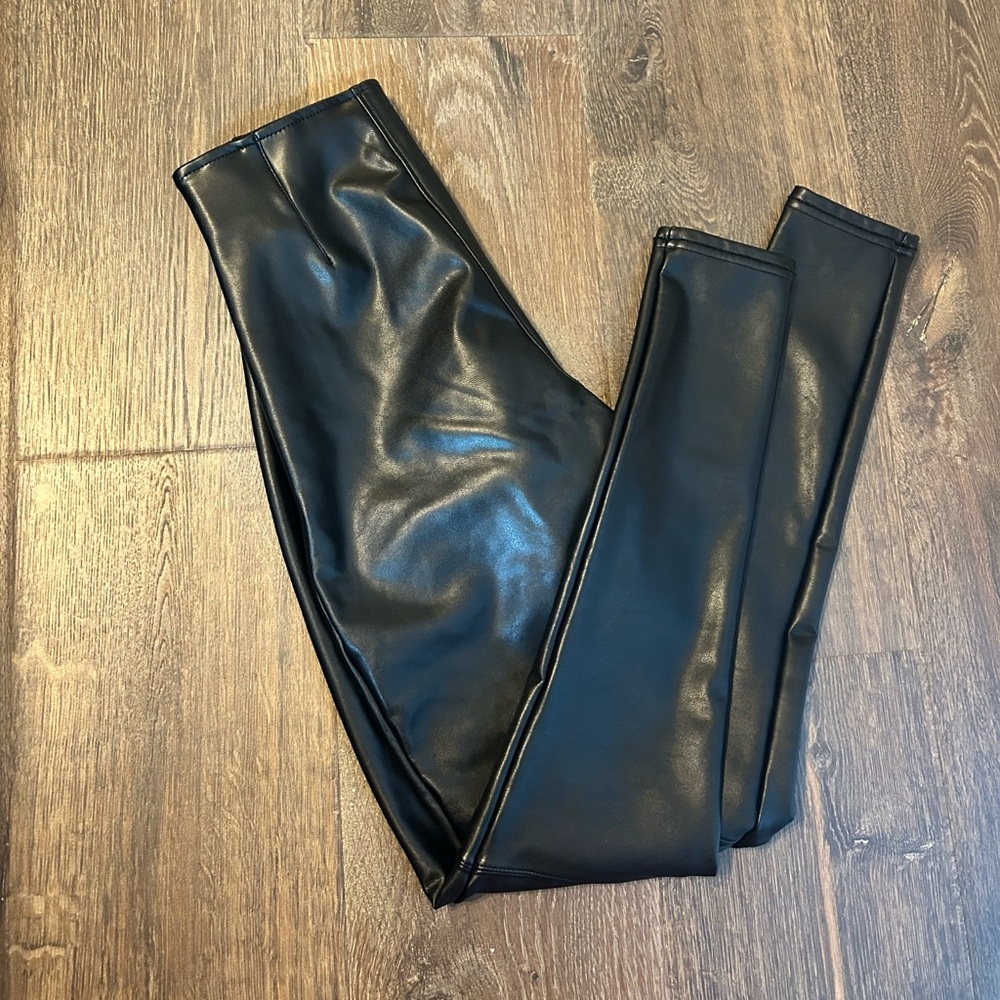 Abercrombie & Fitch Black Vegan Leather Pants in XS